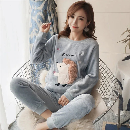 Autumn Winter Women's Flannel Pajama Set - Cartoon Bear Sleepwear