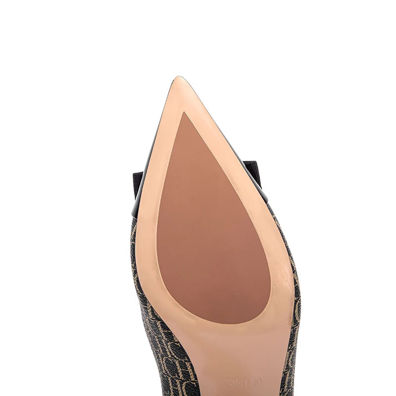 Elegant Women's Stiletto Pumps - Luxury Pointed Toe High Heels