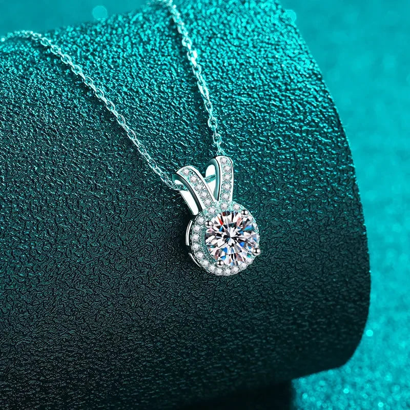 18K White Gold Moissanite Rabbit Ear Pendant Necklace for Women