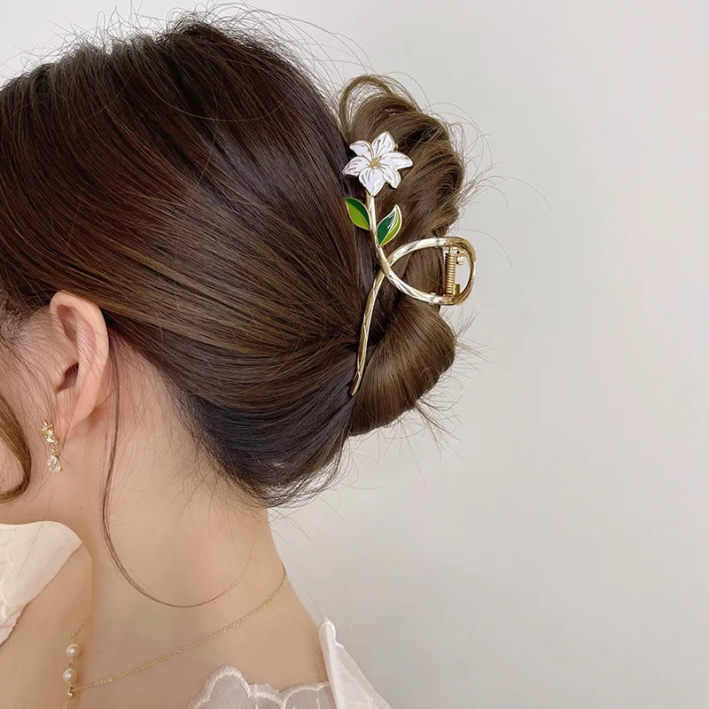 Elegant Gold Flower Metal Hair Claw - Women’s Barrette & Ponytail Clip